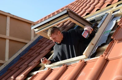 Pose de fenêtres de toit Velux à Mairé